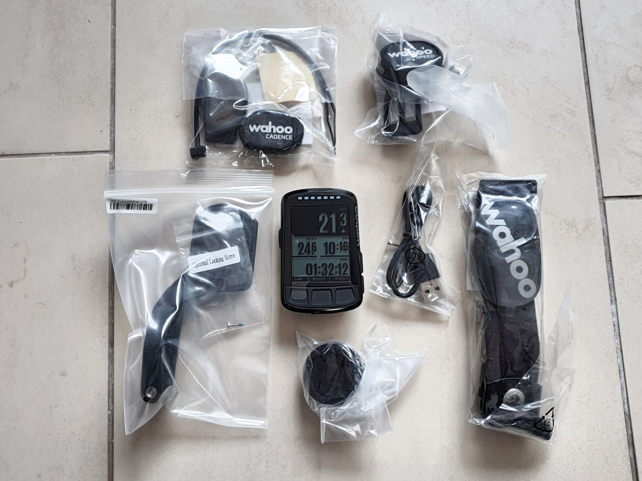 Difference wahoo elemnt and bolt on sale